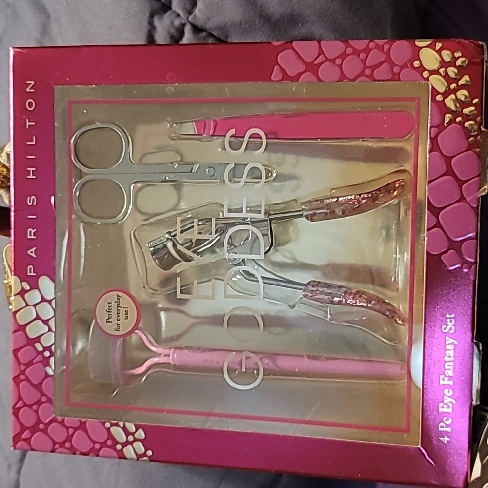 Paris Hilton 4 Pc Eye Fantasy Set Eye Goddess New